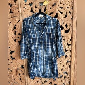 Cloth and stone tunic